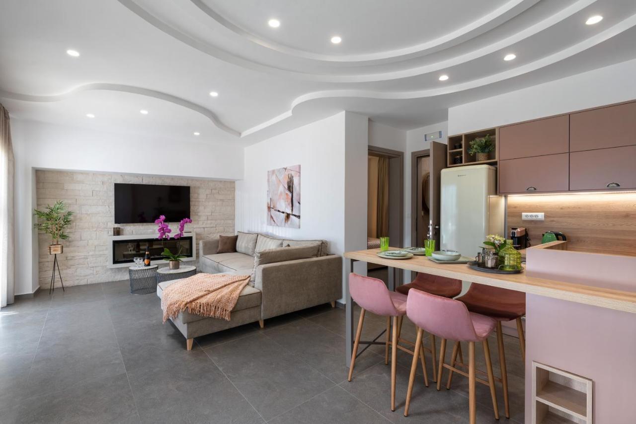 Big Blue Suites Gf Ierápetra Dış mekan fotoğraf